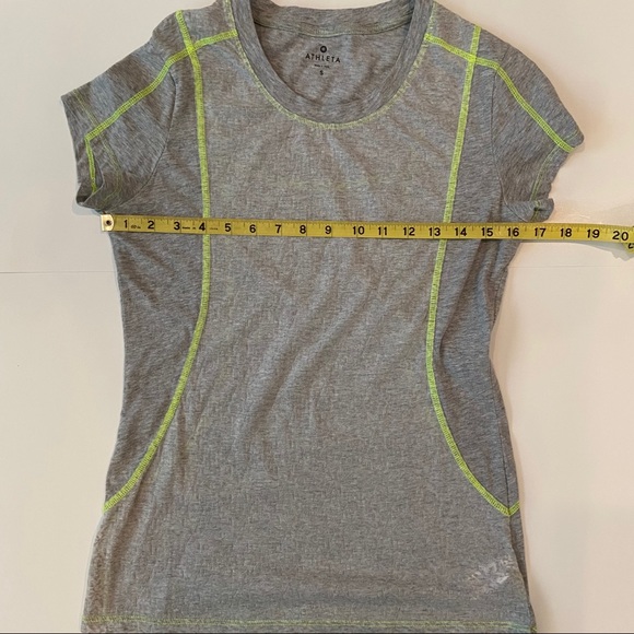 Athleta Challenger Gray Heathered Tee Shirt.  Size Small. EUC - Picture 6 of 9